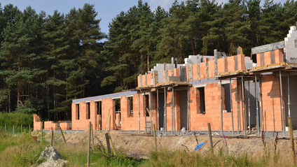 Powraca zakup "dziur w ziemi"