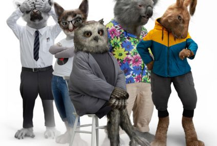 Współcześni ludzie reklamują Vivusa