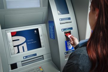 Ponad 50 tysięcy wpłat mobilnych we wpłatomatach PKO Banku Polskiego
