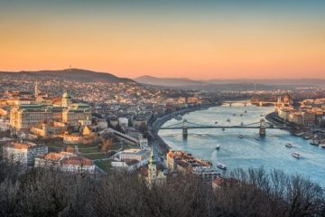 Minister spraw zagranicznych Węgier: Postępowanie KE to szantaż