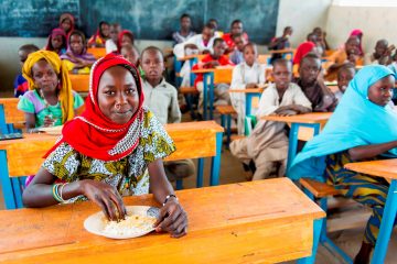 Mastercard: każda transakcja kartą funduje jeden posiłek dla dziecka