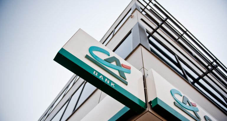 Bank się pomylił i odciął klientkę od pieniędzy na zagranicznym urlopie. Musiała wracać