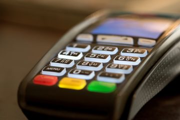 Terminale płatnicze wchodzą do kantorów w Polsce