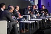 Prezesi polskich banków o wyzwaniach dla bankowości detalicznej. Najważniejsze wnioski z debaty
