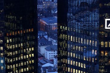 Deutsche Bank pozostaje na rynku usług finansowych. Będzie obsługiwał klientów korporacyjnych i kredyty walutowe