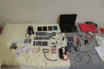 Skimmerzy zainstalowali nakładkę w bankomacie w jednej z krakowskich galerii. Złapała ich policja