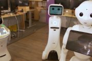 Za 10 lat Polacy będą korzystać z usług banku za pomocą robotów