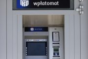 Cash trapping – tak teraz okradają klientów korzystających z bankomatów