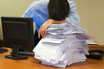 Państwa coraz mocniej ingerują w gospodarkę. W Polsce najbardziej regulowana jest branża finansowa, farmaceutyczna i energetyczna