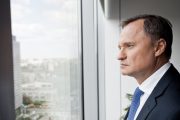 Czarne chmury nad imperium Leszka Czarneckiego [Bankier.pl]