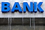 Trzynastki, paczki, niespodzianki. Święta w bankach [Bankier.pl]