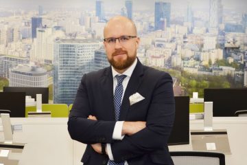 Cezary Piekarski szefem zespołu ds. zabezpieczeń przed złośliwym oprogramowaniem w Standard Chartered