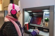 Znowu ubyło bankomatów. W czwartym kwartale 2018 r. sieć skurczyła się o 100 maszyn