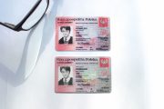 Jak odróżnić kolekcjonerski dowód osobisty od prawdziwego dokumentu?