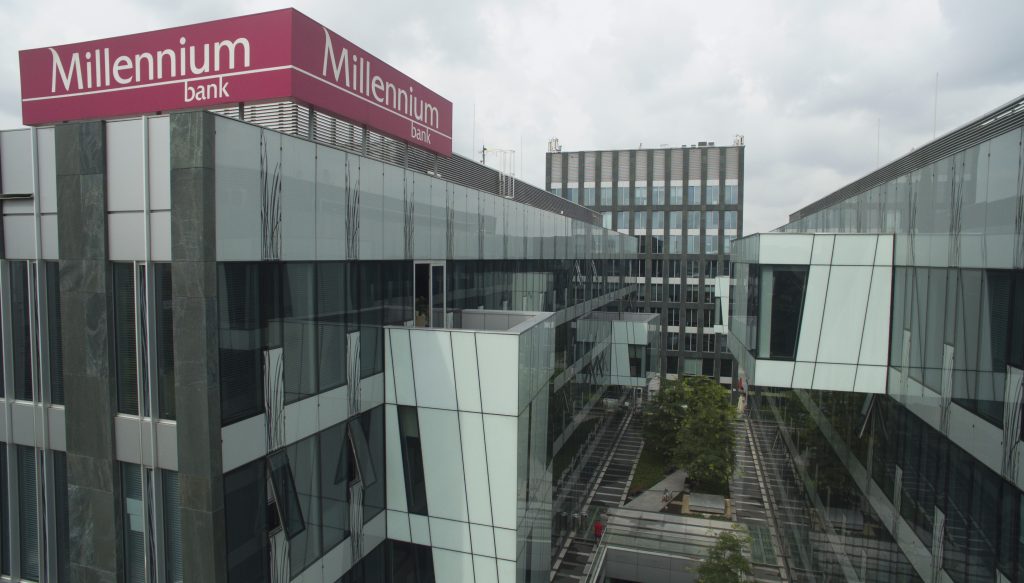 Bank Millennium po fuzji z Euro Bankiem zwiększył zasięg o