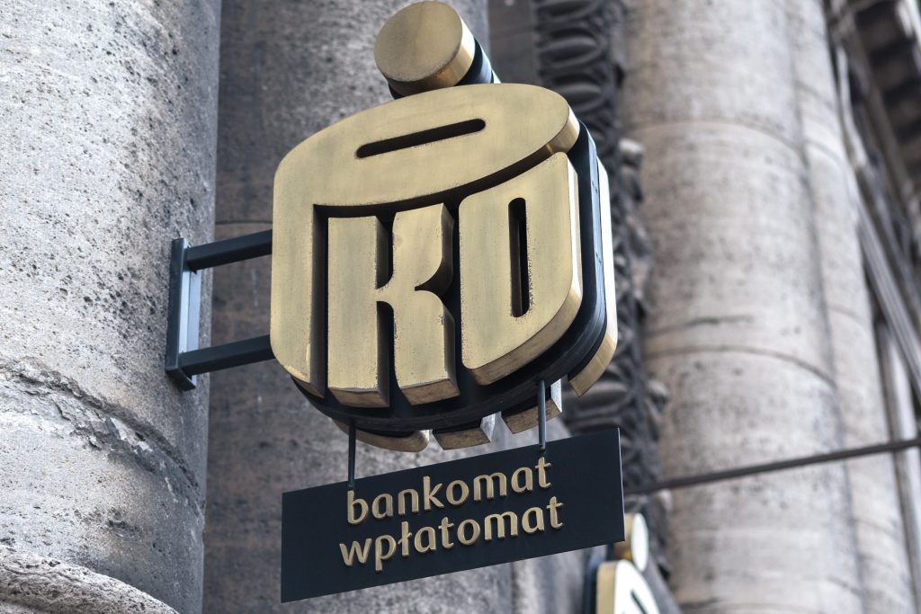 Walutę kupioną w kantorze PKO Banku Polskiego będzie można przekazać do innych banków