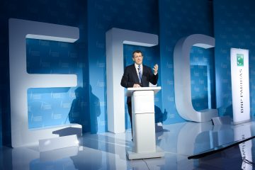 „Czy technologia wyprze z rynku tradycyjną bankowość?”- relacja z sesji EKF „Czy jesteśmy gotowi na erę postcyfrową?”