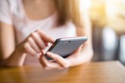 9 milionów Polaków ma bank w telefonie