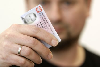 Poza ustawą. Banki nadal będą mogły kserować dowody