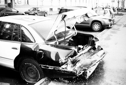 Arogancja i bezmyślność – główne przyczyny śmierci młodych kierowców