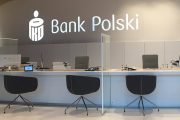 Podpis na ekranie dotykowym zamiast na papierze wkrótce w 500 placówkach PKO BP