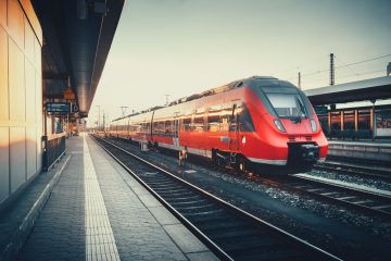 Już 100 milionów osób skorzystało z internetowego systemu e-IC PKP Intercity
