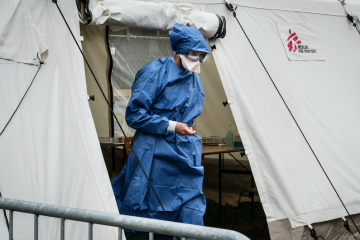 Revolut wspiera lekarzy w walce z koronawirusem