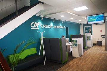 Credit Agricole otwiera pierwszą placówkę bezgotówkową