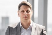 Marcin Ludwiszewski pokieruje ʺPurple Teamʺ w Standard Chartered
