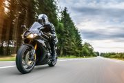 Motocykliści nadal z rezerwą podchodzą do ubezpieczeń OC i AC