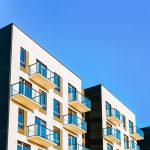 Czym skutkuje wynajem mieszkania kupionego za „Bezpieczny kredyt 2 proc.”? Czy można wynająć jedno piętro?