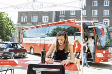 Bank Pekao zachęca do oddawania krwi Bank Pekao zachęca do oddawania krwi