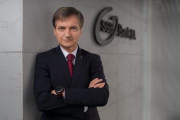 Wirtualne karty, konta na selfie i kredyty online – SGB-Bank szykuje nowości. Rozmawiamy z prezesem Mirosławem Skibą