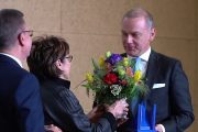 Jakub Papierski, wiceprezes zarządu PKO BP uhonorowany nagrodą im. Lesława A. Pagi
