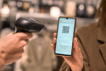 H&M i Klarna wprowadzają opcję „Zapłać za 30 dni” w sklepach stacjonarnych sieci