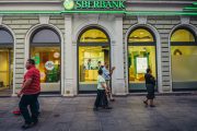 Największy rosyjski bank opuszcza Europę. Jego filie upadają