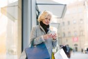 Mastercard wprowadza rozwiązanie Cash2Card od PolCard from Fiserv do ponad 300 salonów Empik i Papiernik by Empik