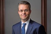 Andreas Böger nowym szefem finansów grupy w Commerzbanku. Pascal Ruhland z nominacją na nowego CFO mBanku