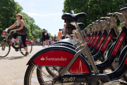 Do 2026 r. Santander zainwestuje dodatkowe 400 mln euro w edukację i wspieranie przedsiębiorczości