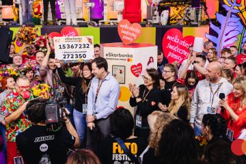 Dzięki eSkarbonkom napędzanym przez Mastercard i akcji #MastercardGrazWOSP konto 31. Finału WOŚP zasiliło ponad 18 mln złotych Dzięki eSkarbonkom napędzanym przez Mastercard i akcji #MastercardGrazWOSP konto 31. Finału WOŚP zasiliło ponad 18 mln złotych