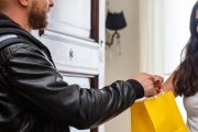 W Glovo można już zapłacić Blikiem