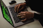 Cyberprzestępcy ujawniają dane Truist Bank w ciemnej sieci
