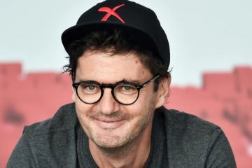 Wojewódzki pokazał swoją kartę płatniczą w internecie. I zrobił to źle Wojewódzki pokazał swoją kartę płatniczą w internecie. I zrobił to źle