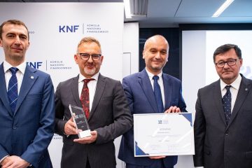 PKO Bank Polski wyróżniony przez KNF jako Instytucja Finansowa Przyjazna Mediacjom PKO Bank Polski wyróżniony przez KNF jako Instytucja Finansowa Przyjazna Mediacjom