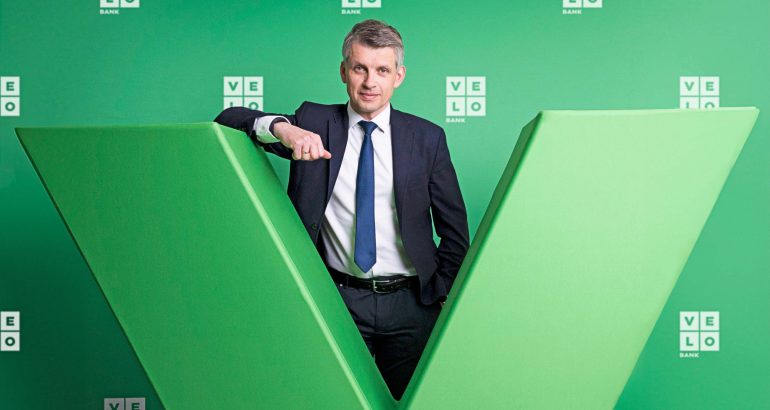 VeloBank ogłasza zwolnienia grupowe po przejęciu detalu Citi Handlowego
