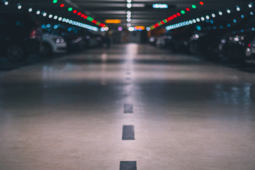 DXC Technology i PKO BP przenoszą płatność za parkowanie na ekran samochodu DXC Technology i PKO BP przenoszą płatność za parkowanie na ekran samochodu