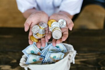 Jak Polska radzi sobie z ryzykiem prania pieniędzy, czyli Bazylejski Indeks AML 2024 zdaniem ekspertów