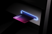Wyglądają jak wielki smartfon. To bankomaty Revoluta