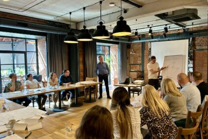 Esbank podnosi kompetencje pracowników