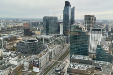 Branża bankowa w 2025 roku: rekordowe zyski, rozwój cyfryzacji i rosnąca presja cyberzagrożeń